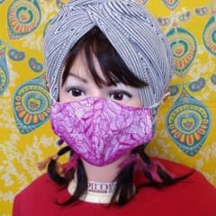 マスク掛けボタン付きヘアーバンドのサムネイル