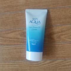 SKIN AQUA スーパーモイスチャーエッセンスC 日焼け止め 80gのサムネイル