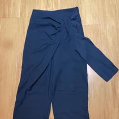 未使用　ZARA パンツのサムネイル