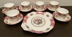 ROYAL ALBERTLady Carlyleカップ、ソーサー、大皿プレートのサムネイル