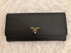 PRADA ブラック レザー 長財布のサムネイル