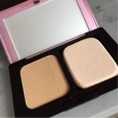 ファンデーションのサムネイル