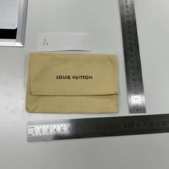 LOUIS VUITTON 布袋のサムネイル