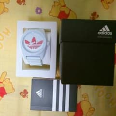 値下げadidas時計のサムネイル