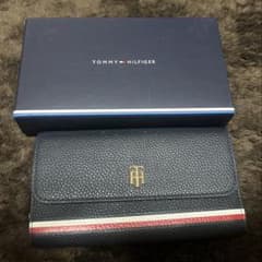 TOMMY HILFIGER フラップロングウォレットのサムネイル
