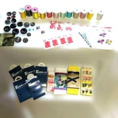 ハンドメイド 手芸材料 まとめ売り　ミシン糸　ボタン ワッペン テープのサムネイル