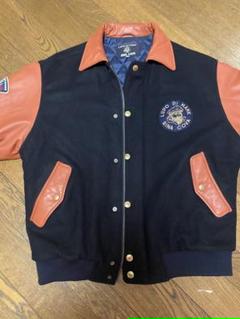 【未着用美品】LE SSERAFIM×Peaches. Lサイズ スタジャン 未着用美品】LE SSERAFIM×Peaches. Lサイズ スタジャン 未着用美