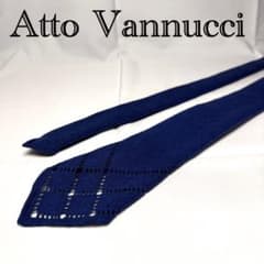 美品☆アットバンヌッチ☆ネイビー☆青系☆ネクタイ☆無地 