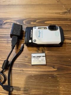 OLYMPUS Tough TG-850 防水 デジタルカメラ コンデジのサムネイル