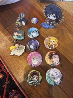 Demon Slayer: Kimetsu no Yaiba Can Badge Acrylic Stand Keychain Set