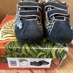 DinoSoles 3D Stegosaurus キッズシューズのサムネイル