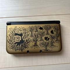 Nintendo 3DS LL ゴールド 本体のサムネイル