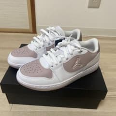 せ*い様 スニーカーのサムネイル
