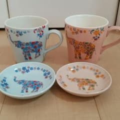 【値下げ】チチカカ❋マグカップ❋小皿セットのサムネイル