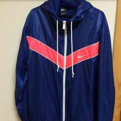 NIKE マウンテンパーカーのサムネイル