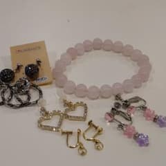 ピアス イヤリングのサムネイル