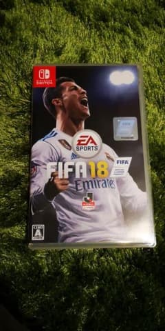 ちゃんちゃん様専用　FIFA 18のサムネイル