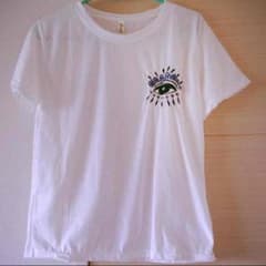 韓国 白Tシャツのサムネイル