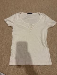 Brandy Melville ホワイト 半袖カットソーのサムネイル