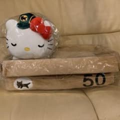 ハローキティ ペット用ダンボール型クッション 宅急便50周年(記念ステッカー付)のサムネイル