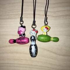 ハローキティ ストラップ3個セット ラウンドワンコラボ - メルカリ