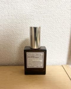 AUX PARADIS Winter berry 香水 15mlのサムネイル