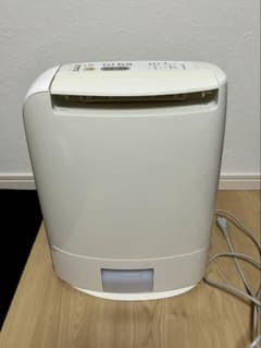 美品 Panasonic デシカント式除湿機 F-YZK60 7畳用 14年製のサムネイル