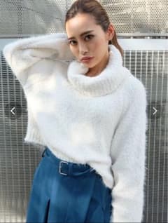 タグ付き新品 シャギーモールタートルプルオーバーのサムネイル