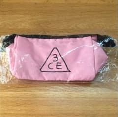 赤字価格！今夜限りのお値段！！3CE ポーチ ピンク☆のサムネイル