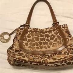 ❤️☆美品 FENDI ショルダーバッグのサムネイル