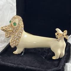【希少】CINERサイナー ダックスフンド ブローチ エナメル 犬 ドック 希少】CINERサイナー ダックスフンド ブローチ エナメル 犬 ドック