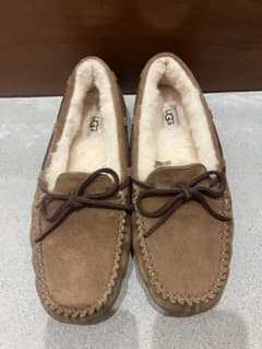 美品　UGG モカシン 25cm チェスナットのサムネイル