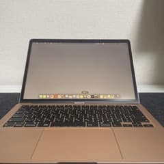 MacBookAir 2020 Core i7 16GB 512GB ハブ付きのサムネイル