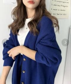 moment＋　ビッグシルエットカラーニット ブルーのサムネイル