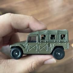 • 廃盤トミカ軍用多目的車（グリーン）のサムネイル