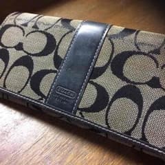 COACH長財布のサムネイル