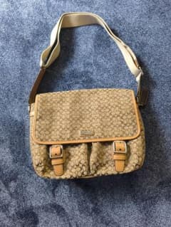 COACH シグネチャー ショルダーバッグのサムネイル