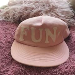 キャップ✴︎ラブトキシック✴︎フリーサイズのサムネイル