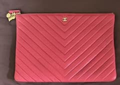 CHANEL シャネル　クラッチバッグ　赤　レッドのサムネイル