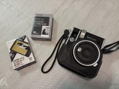 Instax Mini 40 ブラック 本体 + フィルム2個のサムネイル