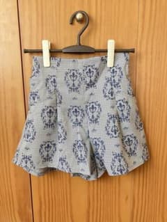 上品ショートパンツのサムネイル