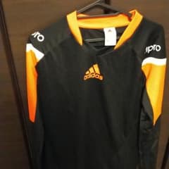 adidas アディダスのサムネイル