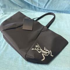 新品 ARC'TERYX CARRIER 45 GEAR TOTE ブラックのサムネイル