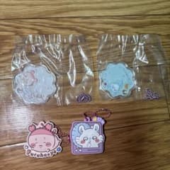 ちいかわ アクリルキーホルダー ラバーチャーム 4点セットのサムネイル
