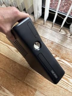 Xbox 360 本体 250GBのサムネイル