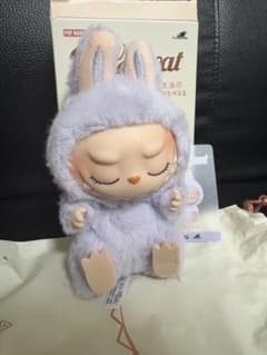 POP MART THE MONSTERS ラブブ　ぬいぐるみのサムネイル