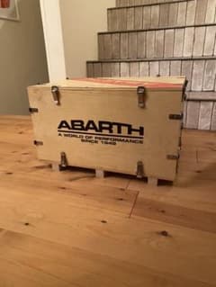 ABARTH ディーラー販促品　木箱のサムネイル