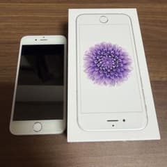 iPhone 6 64GB (au model), 95% battery remaining, includes original earphones.