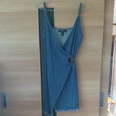 ラップアラウンド ドレスのサムネイル