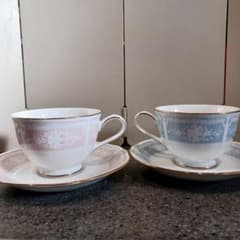 【箱なし】ノリタケ　花柄 ティーカップ＆ソーサー 2客セット 金彩のサムネイル